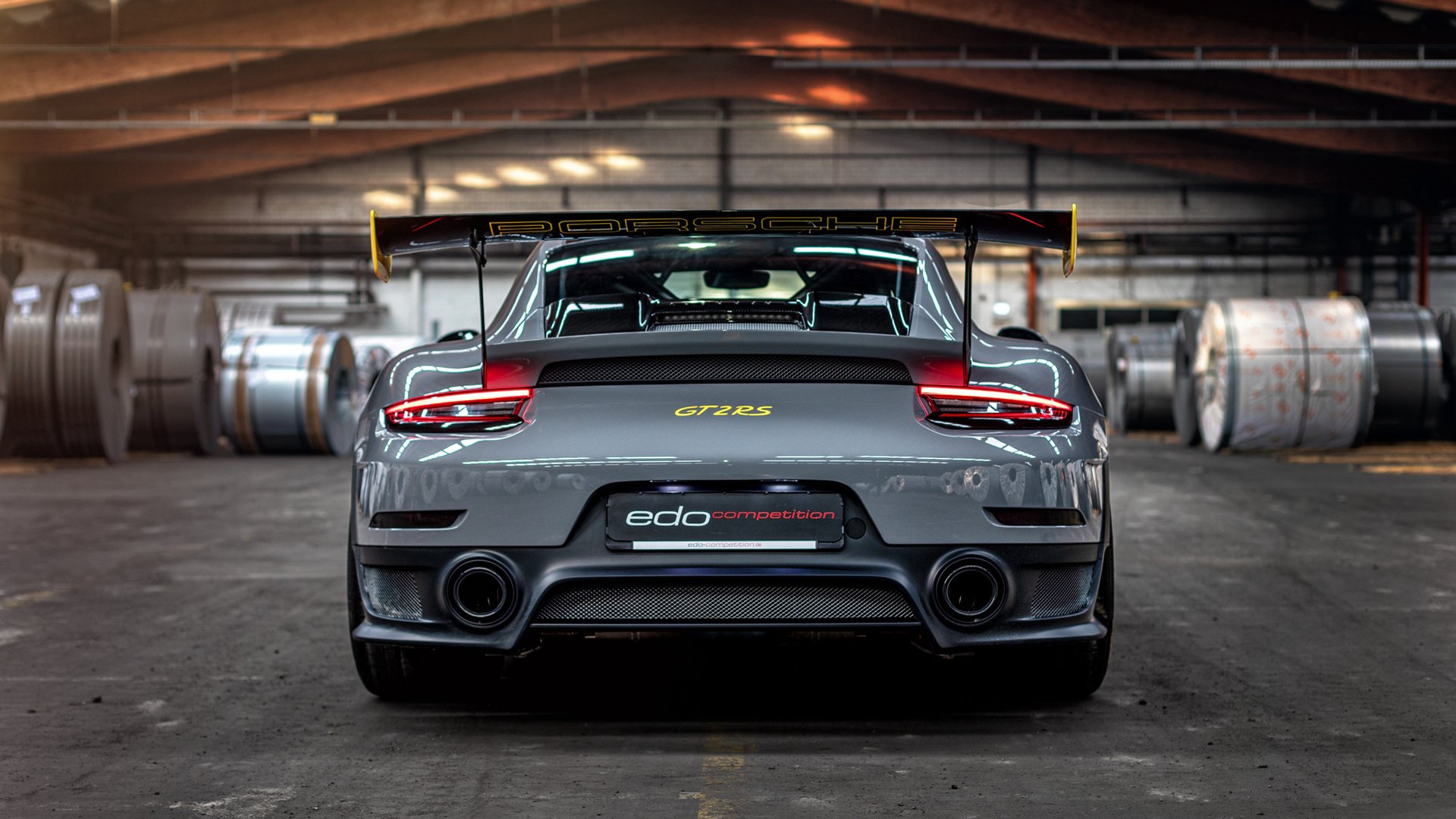 多地建立足球“校长”制，推动校园足球专业化发展，校园足球健全工作机制